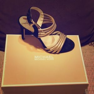 Micheal Kors Heel